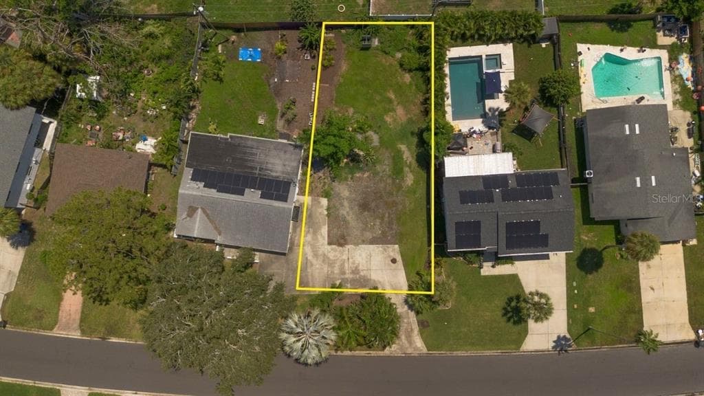 HELENA STREET NE ST PETERSBURG, FL 33703