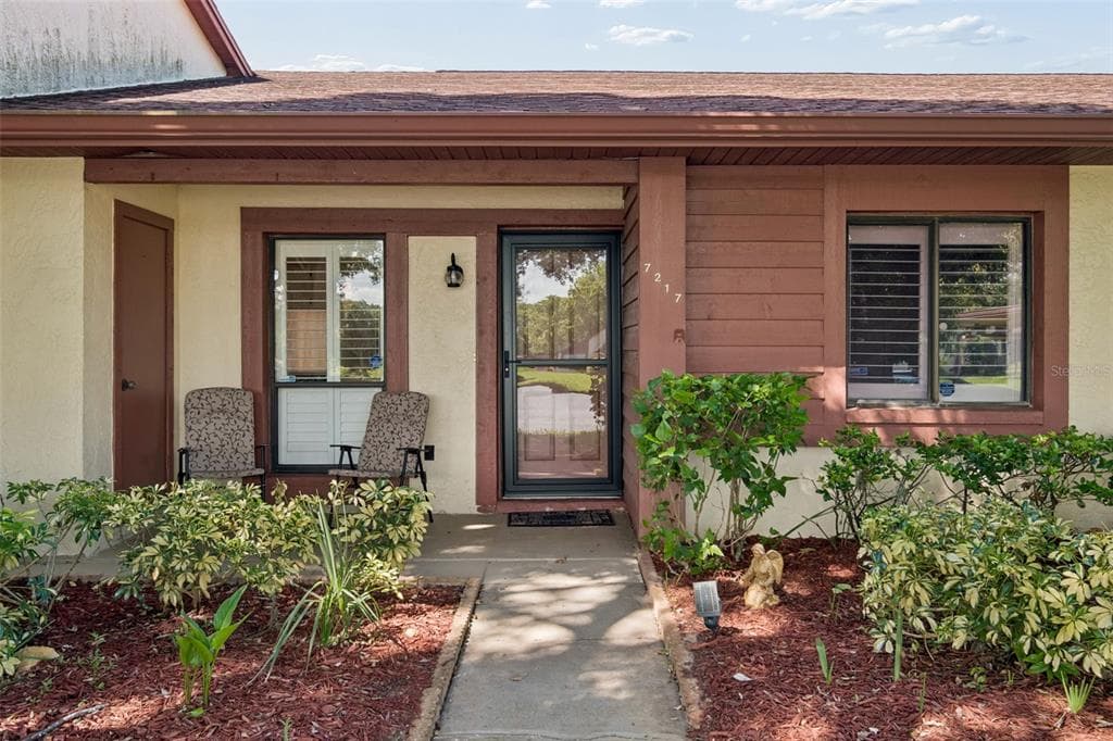 7217 GREYSTONE DRIVE UNIT 7217 HUDSON, FL 34667