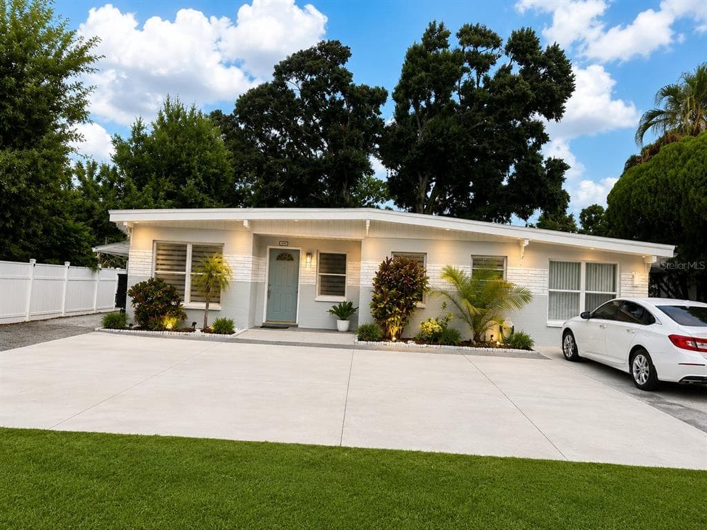 1735 W RIO VISTA AVENUE TAMPA, FL 33603