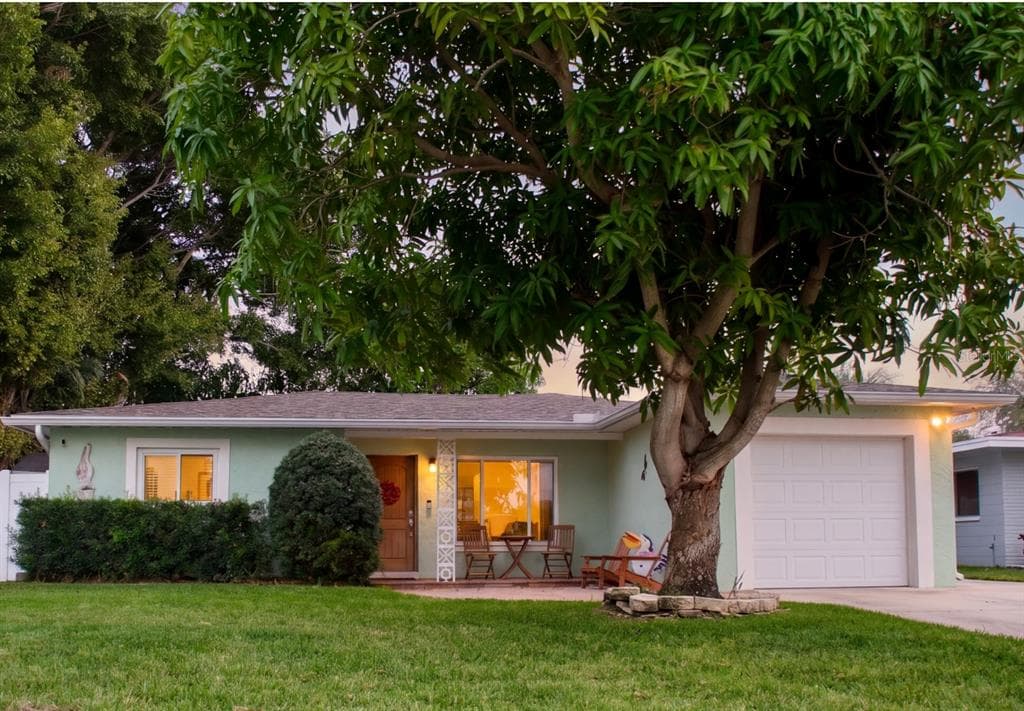 1424 COREY WAY S SOUTH PASADENA, FL 33707