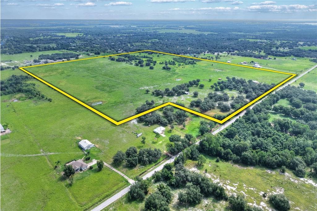 9111 LAKE BUFFUM ROAD N FORT MEADE, FL 33841