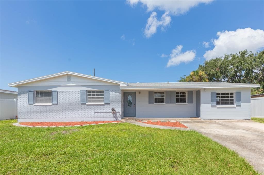 4524 PICADILLY STREET TAMPA, FL 33634