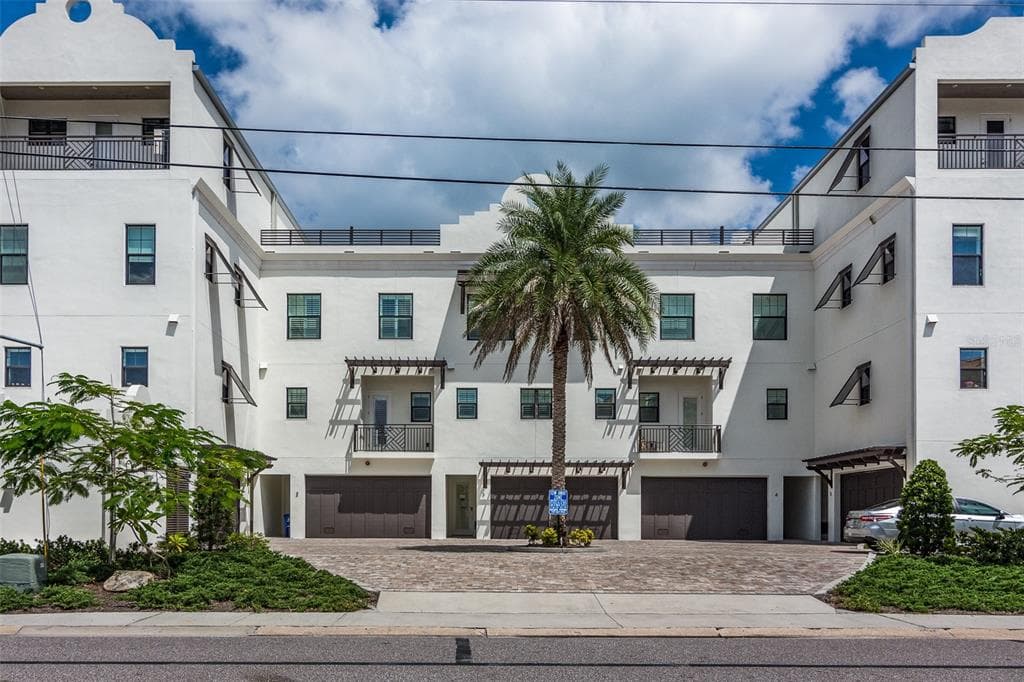 176 BRIGHTWATER DRIVE UNIT 2 CLEARWATER, FL 33767