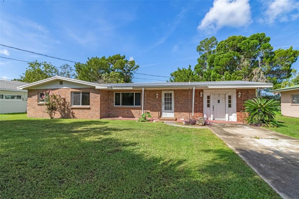 3902 N TALLAHASSEE ROAD CRYSTAL RIVER, FL 34428