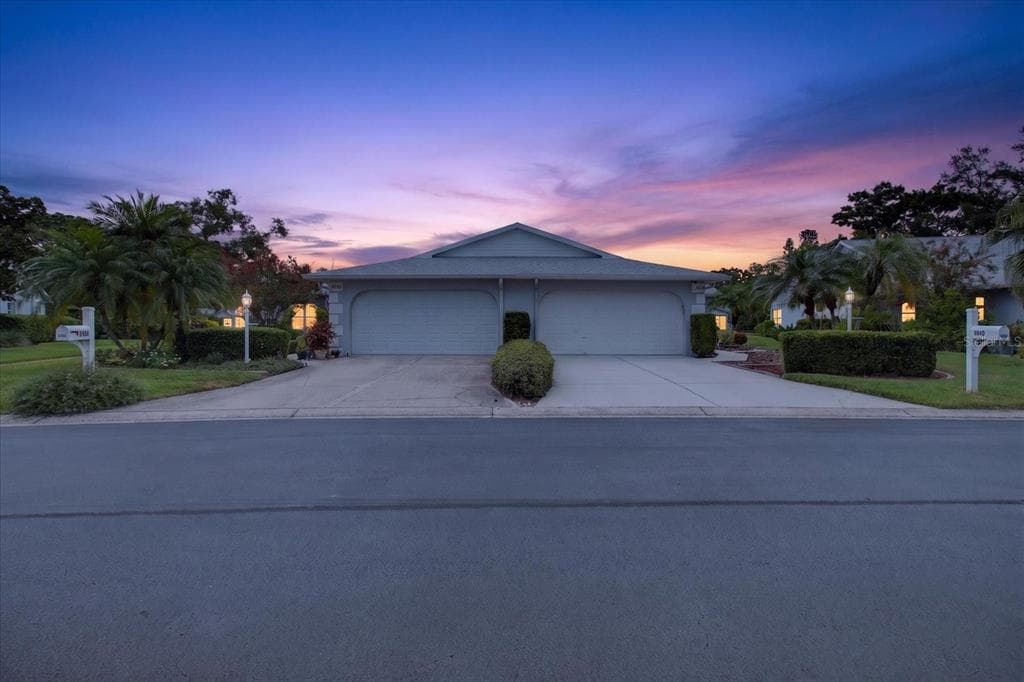 5988 BONAVENTURE PLACE SARASOTA, FL 34243
