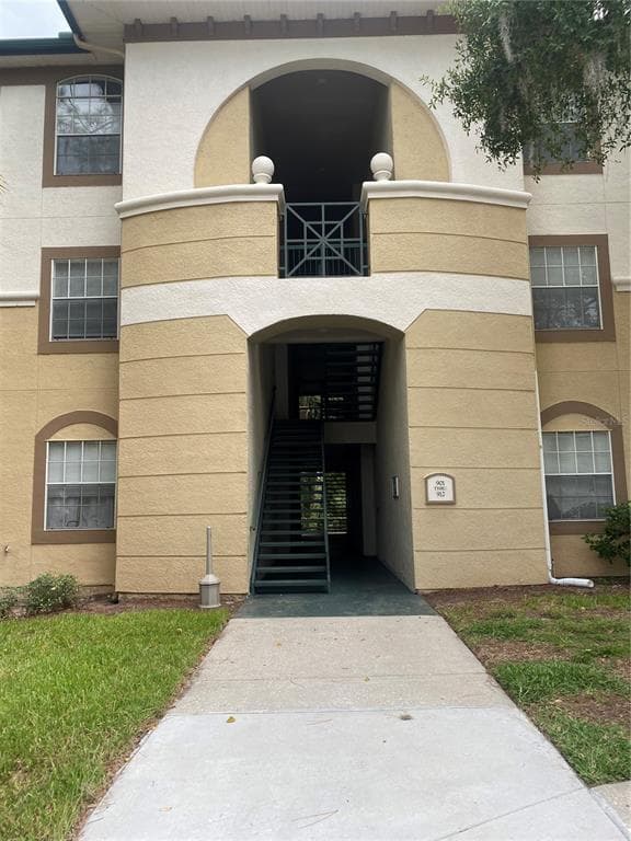 17110 CARRINGTON PARK DRIVE UNIT 912 TAMPA, FL 33647