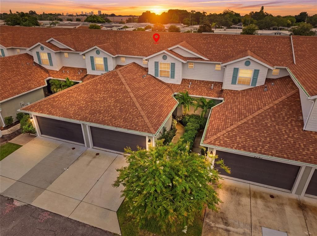 5282 NEIL DRIVE ST PETERSBURG, FL 33714