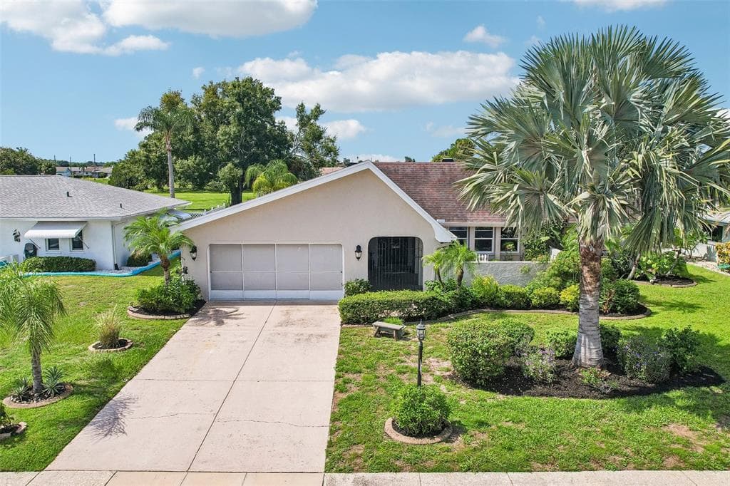 620 ALLEGHENY DRIVE SUN CITY CENTER, FL 33573