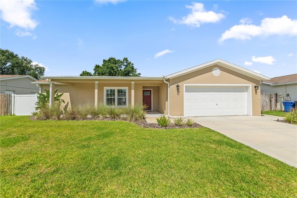 1003 RED OAK CIRCLE BRANDON, FL 33511