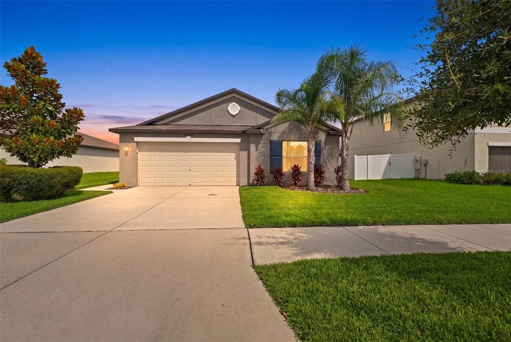 39745 HARVEST CREEK LANE ZEPHYRHILLS, FL 33540