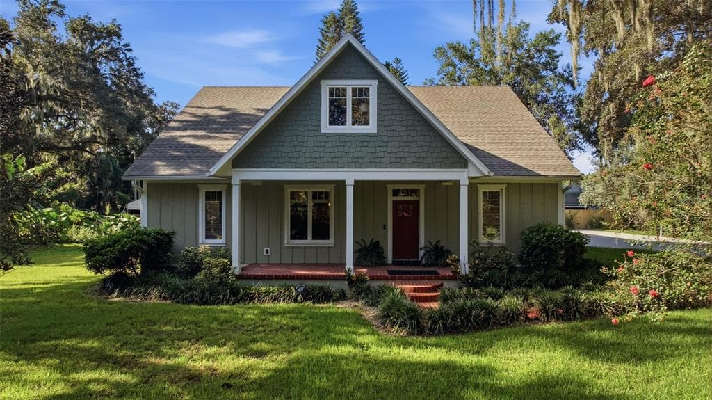 1905 PINE STREET VALRICO, FL 33594