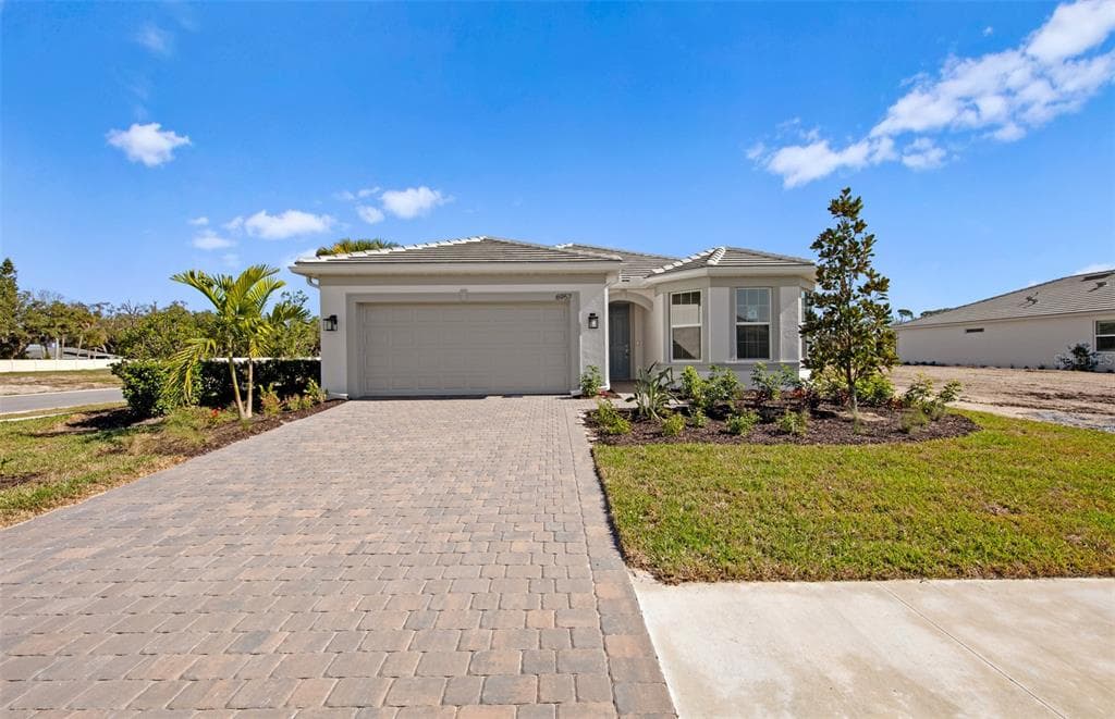 6990 MINNEOLA COURT NOKOMIS, FL 34275