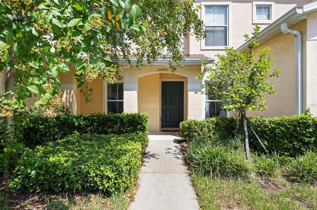 10840 LAKE SAINT CHARLES BOULEVARD RIVERVIEW, FL 33578