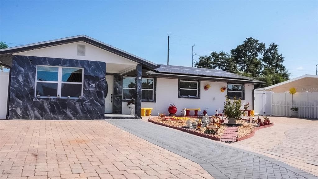 4527 W ELM STREET TAMPA, FL 33614
