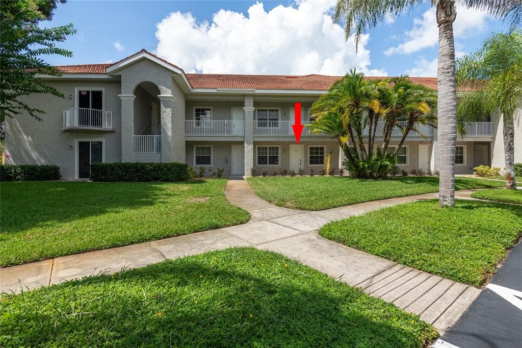6801 DALI AVENUE UNIT 104 LAND O LAKES, FL 34637