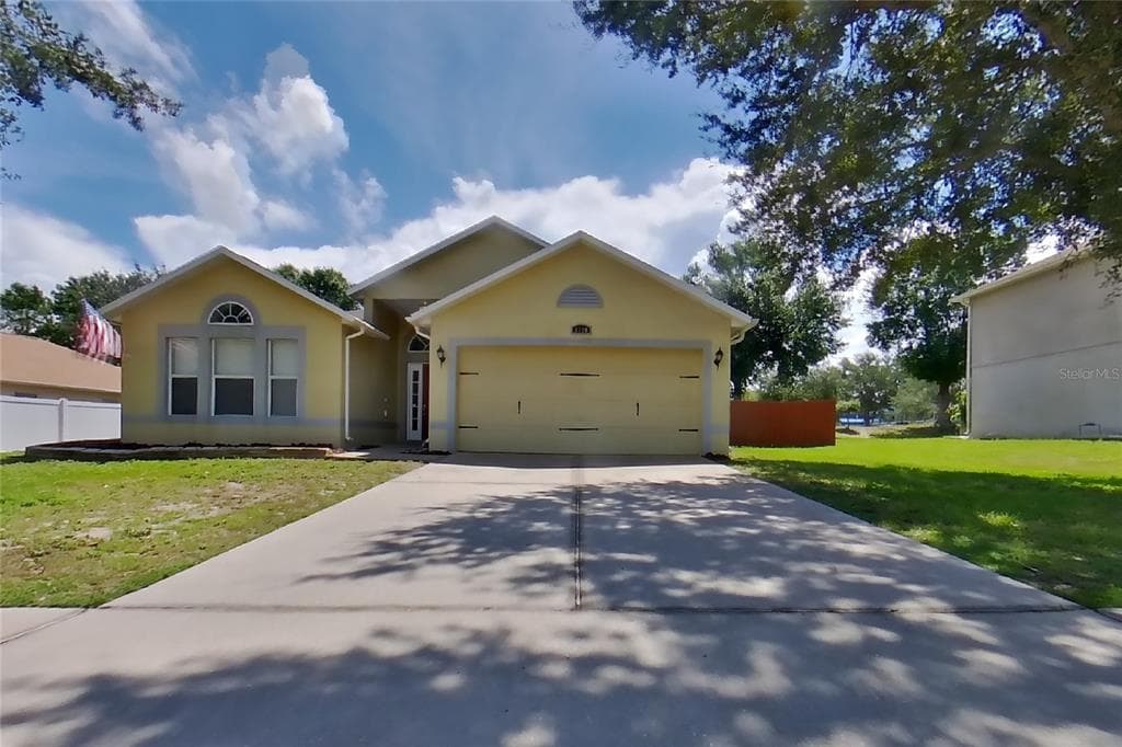 1120 IMPERIAL EAGLE STREET GROVELAND, FL 34736