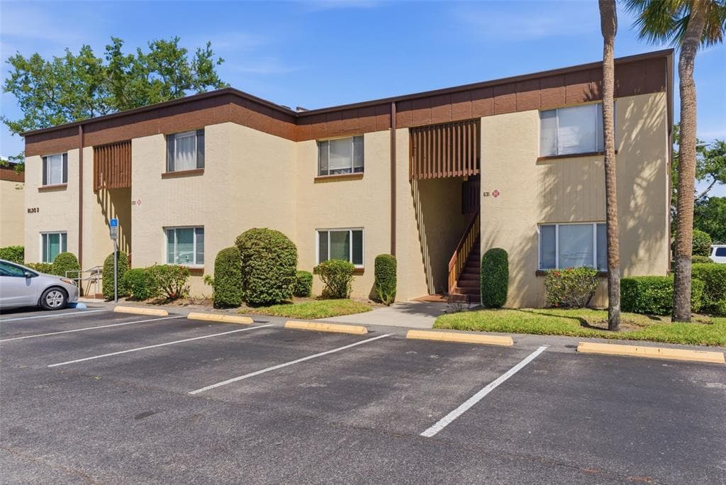 631 N KEENE ROAD UNIT S8 CLEARWATER, FL 33755