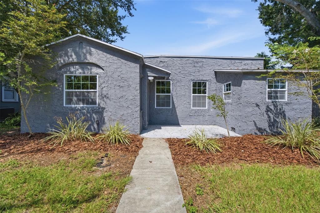 1201 S LINCOLN AVENUE LAKELAND, FL 33803