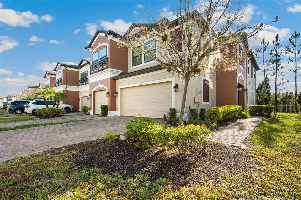 30263 SOUTHWELL LANE WESLEY CHAPEL, FL 33543