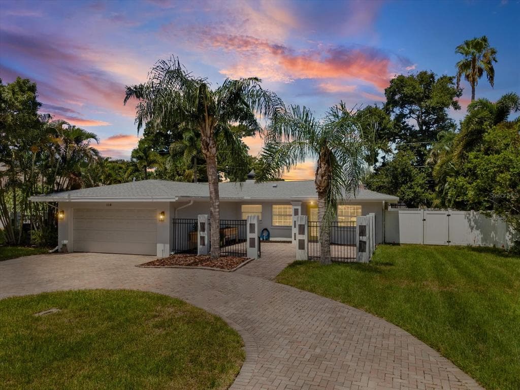 118 LIVE OAK LANE LARGO, FL 33770