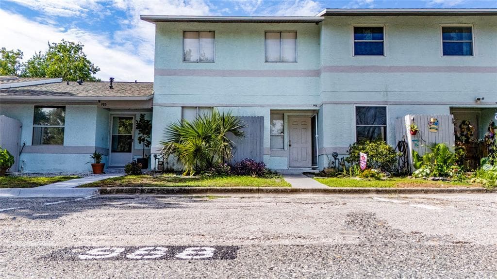 988 STUCKI TERRACE WINTER GARDEN, FL 34787