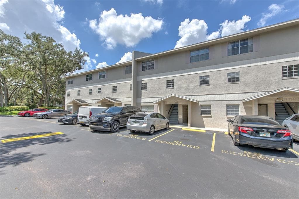 14454 REUTER STRASSE CIRCLE UNIT 712 TAMPA, FL 33613
