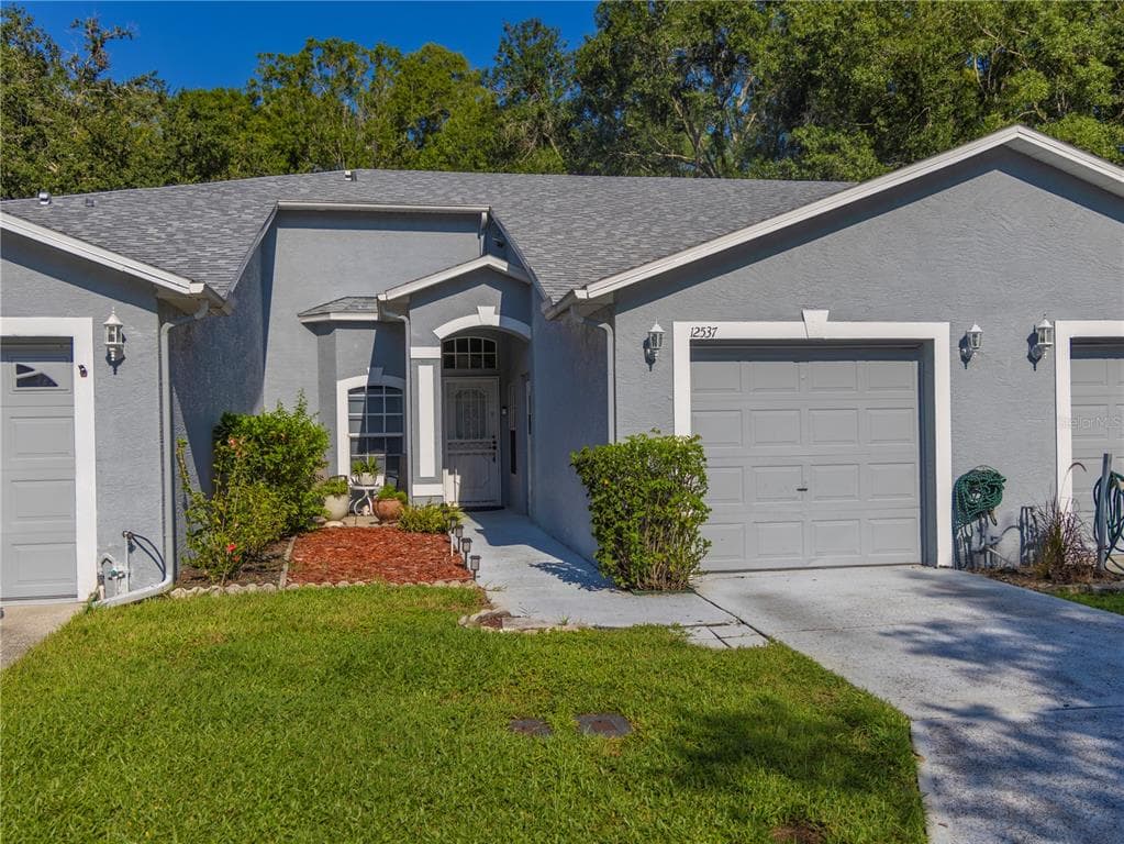 12537 HOLLYBROOK LANE HUDSON, FL 34669