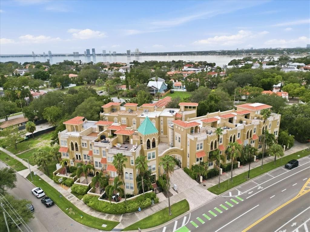114 E DAVIS BOULEVARD UNIT 8