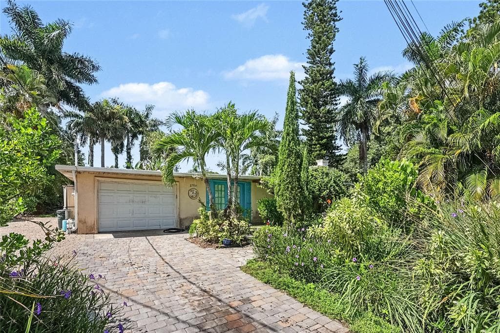 27791 MICHIGAN STREET BONITA SPRINGS, FL 34135