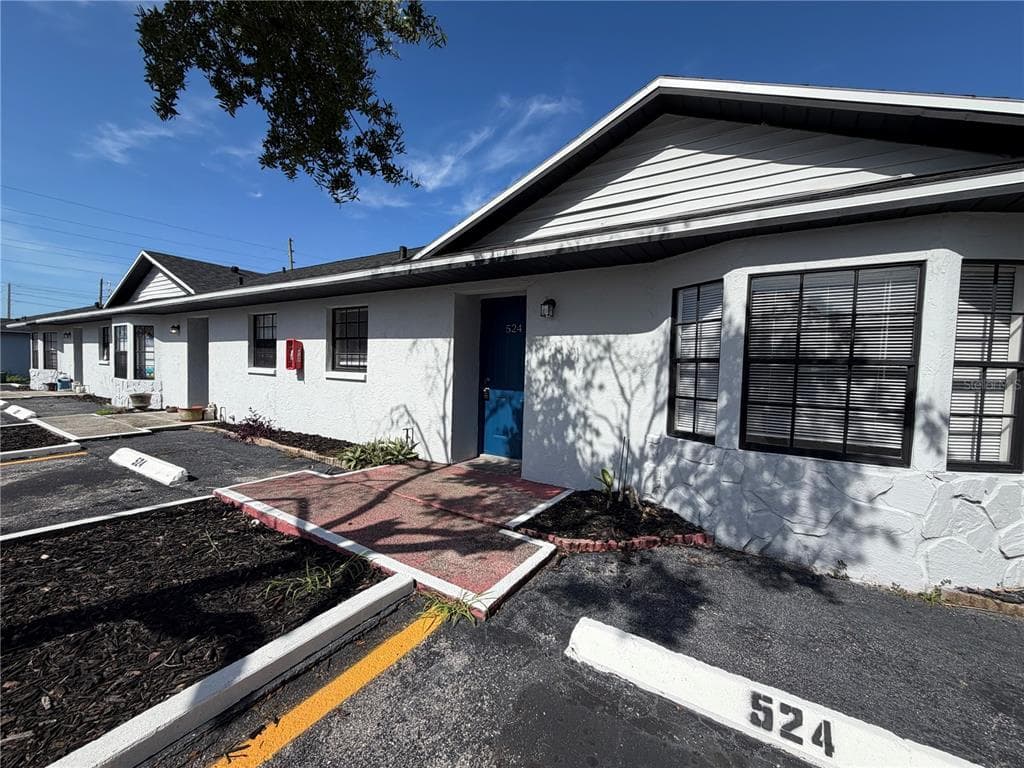501 ST. MICHAELS WAY UNIT 524 TARPON SPRINGS, FL 34689