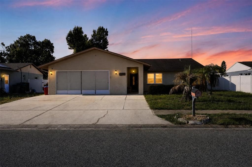 3104 DOLE STREET HOLIDAY, FL 34691