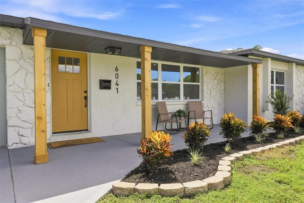 6041 15TH STREET N ST PETERSBURG, FL 33703