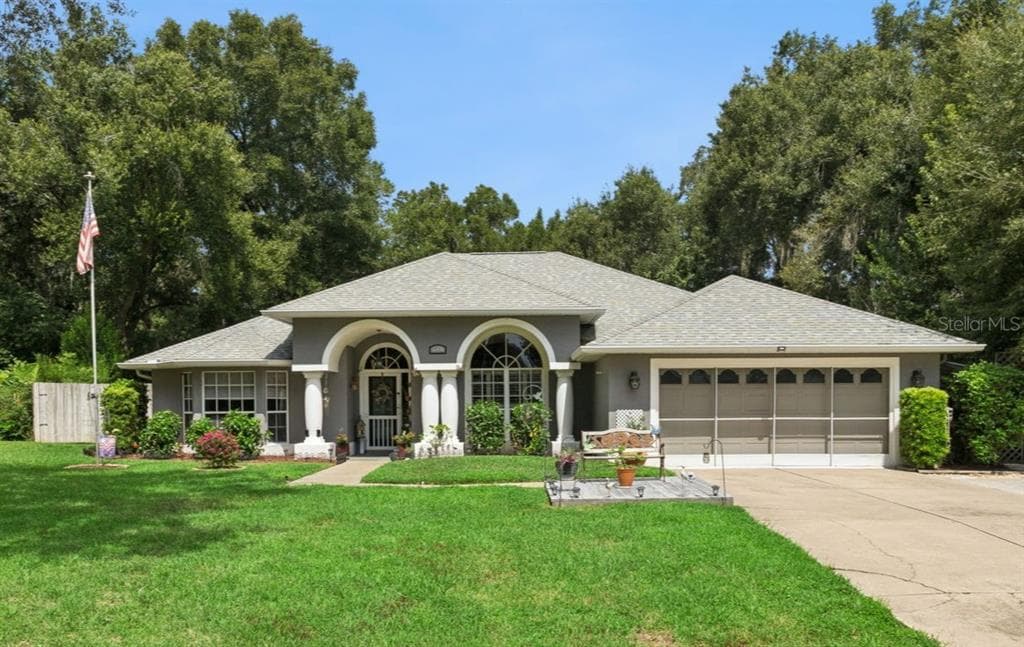 33440 LAKE BEND CIRCLE LEESBURG, FL 34788