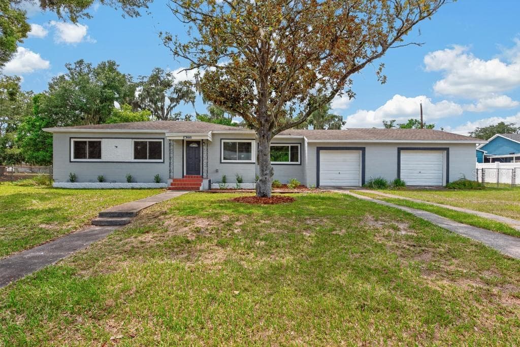 215 S ELM ROAD LAKELAND, FL 33801