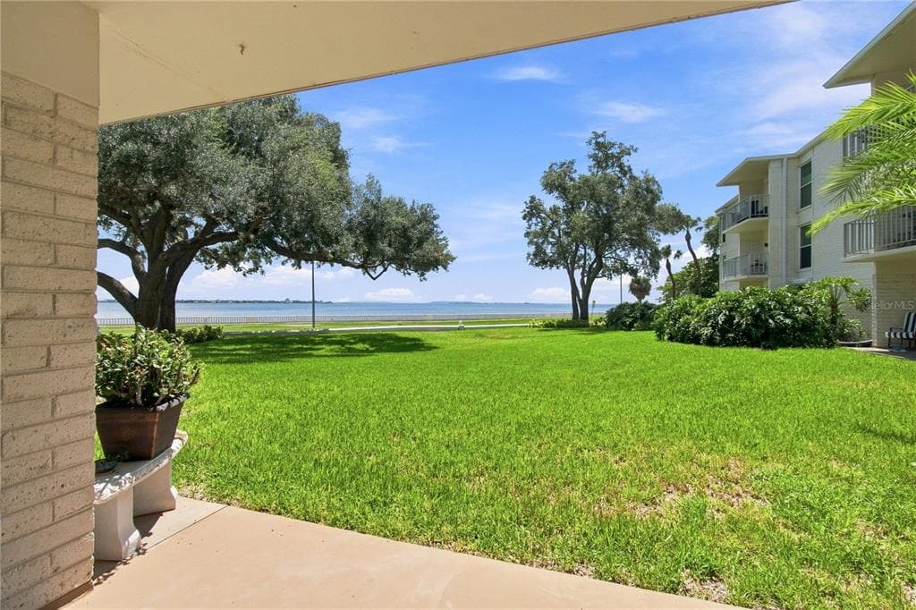 3325 BAYSHORE BOULEVARD UNIT A12 TAMPA, FL 33629