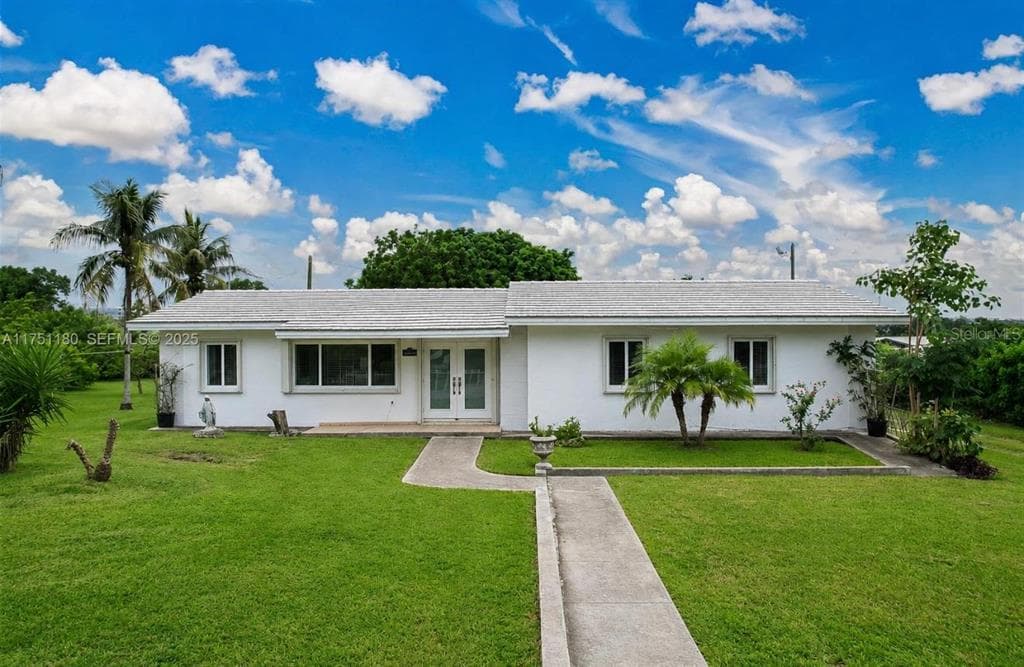 20890 SW 236TH STREET HOMESTEAD, FL 33031
