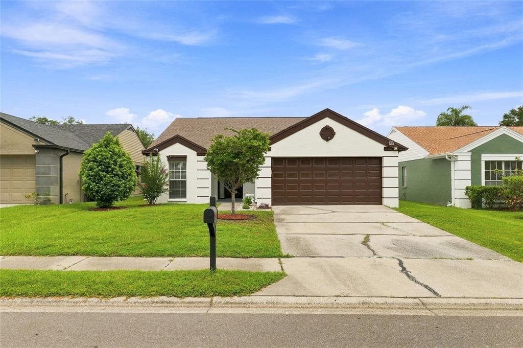 5033 CYPRESS TRACE DRIVE TAMPA, FL 33624