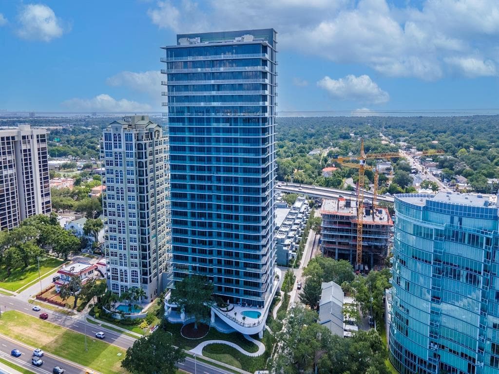 3101 BAYSHORE STREET UNIT 1001 TAMPA, FL 33629