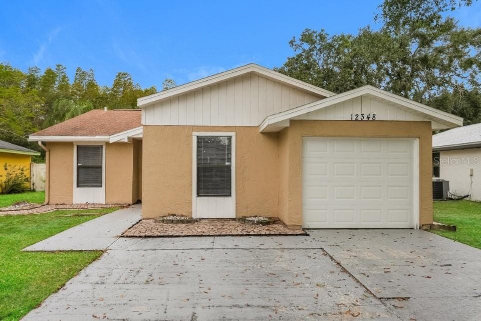 12348 WITHERIDGE DRIVE TAMPA, FL 33624