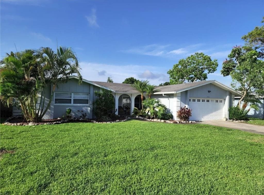 128 98TH AVENUE N ST PETERSBURG, FL 33702
