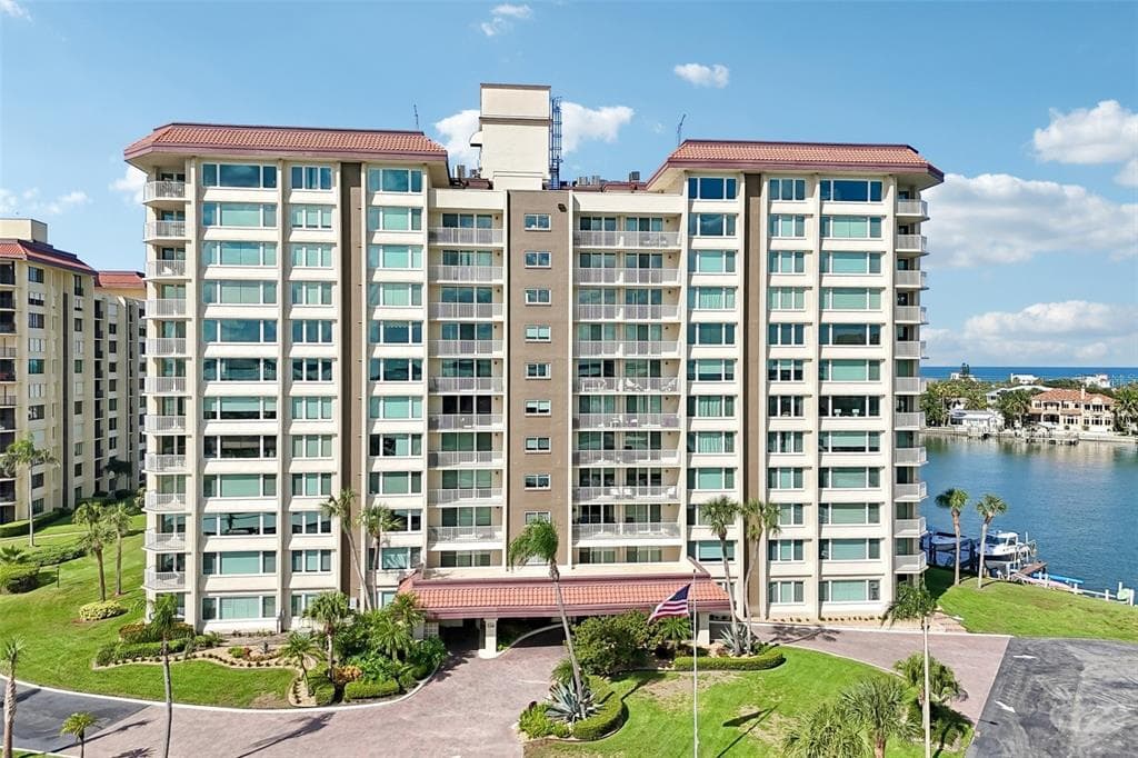 736 ISLAND WAY UNIT 406 CLEARWATER, FL 33767