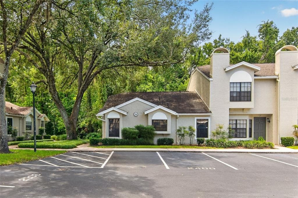 5100 BURCHETTE ROAD UNIT 2400 TAMPA, FL 33647