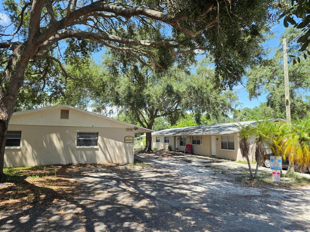 3753 141ST PLACE LARGO, FL 33771