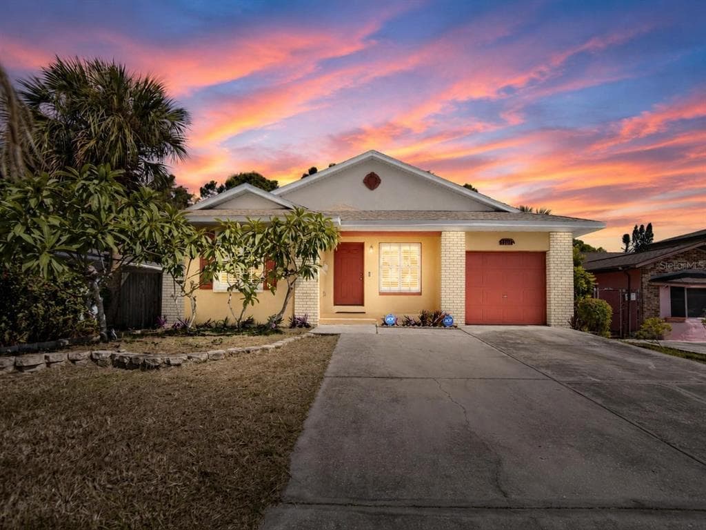 1101 27TH AVENUE S ST PETERSBURG, FL 33705
