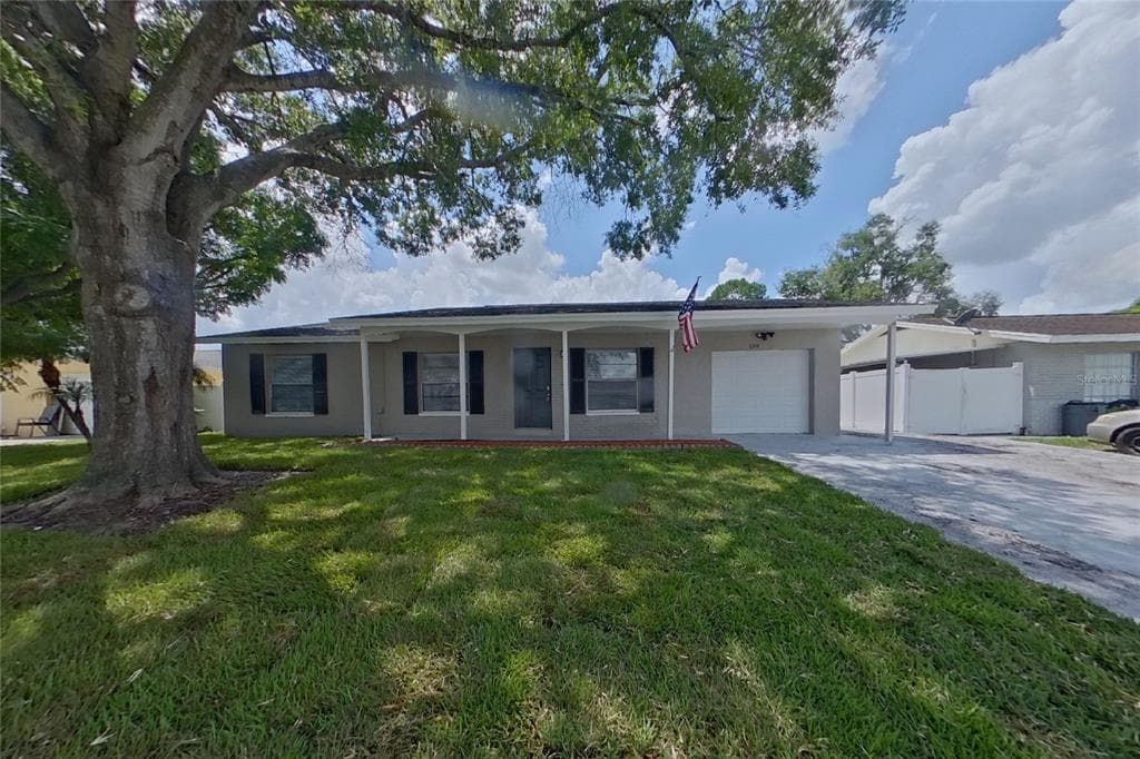6324 FROST DRIVE TAMPA, FL 33625