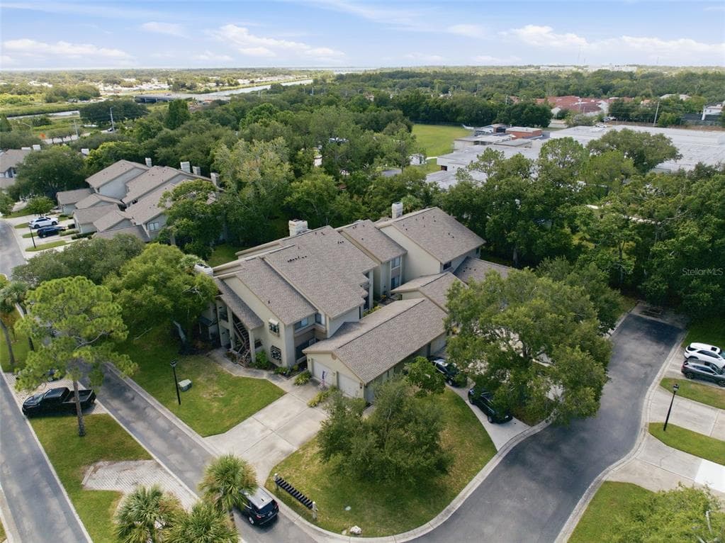 3082 LANDMARK BOULEVARD UNIT 1702 PALM HARBOR, FL 34684