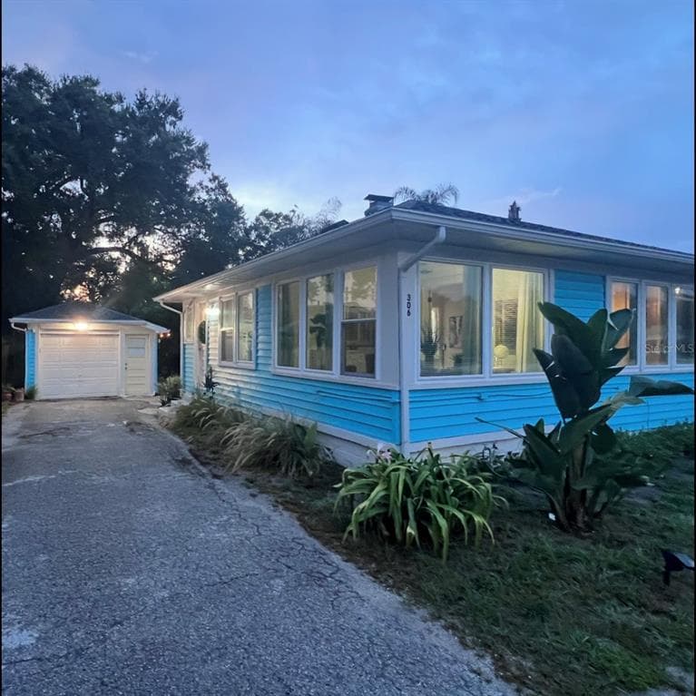 306 N HIGHLAND AVENUE CLEARWATER, FL 33755