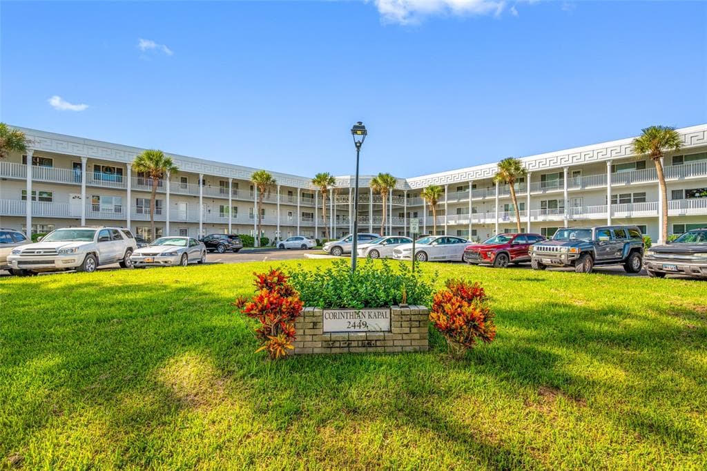 2449 COLUMBIA DRIVE UNIT 17 CLEARWATER, FL 33763