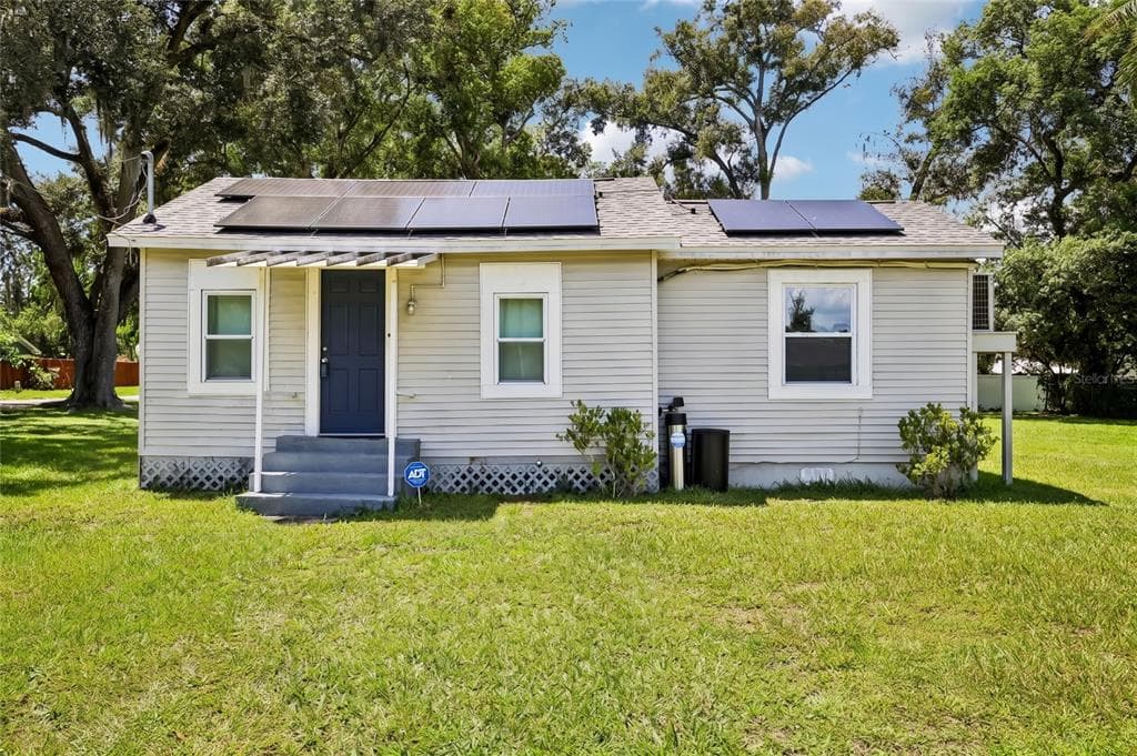 1903 N BARNES STREET PLANT CITY, FL 33563