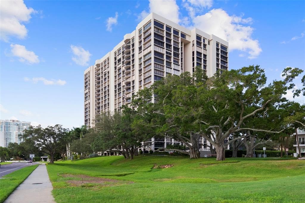 3301 BAYSHORE BOULEVARD UNIT 505C